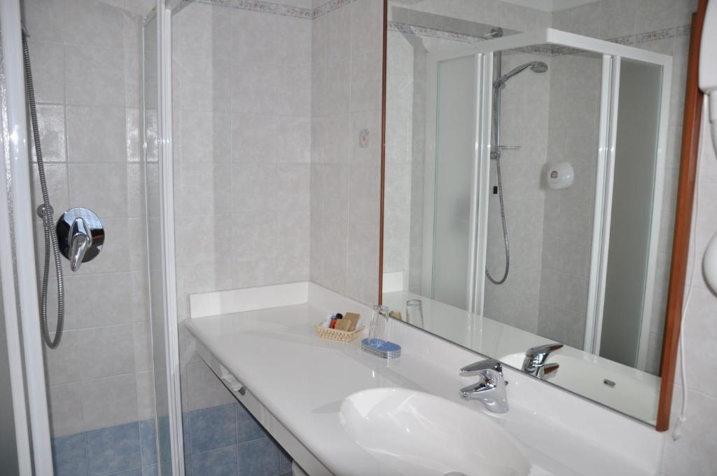 Hotel Lavaredo 3*